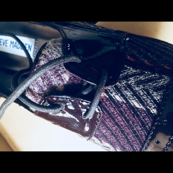 Steve Madden wine colored leather/wool combo heels - Picture 5 of 5